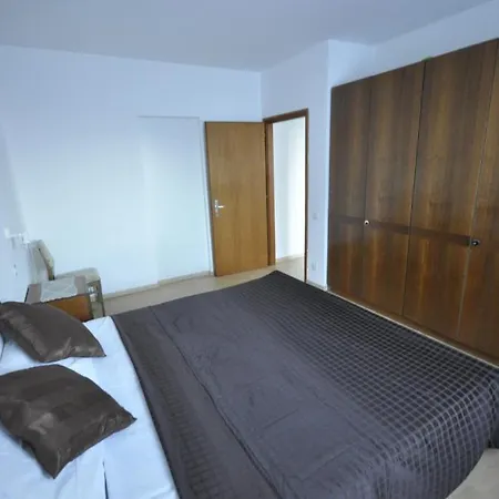 Отель Ristorante B&B Gambarogno 3*